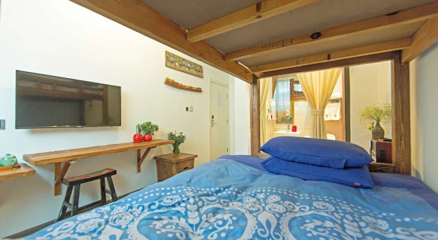 Трёхместный номер Standard c 1 комнатой Old Story Inn Dali Ancient Town