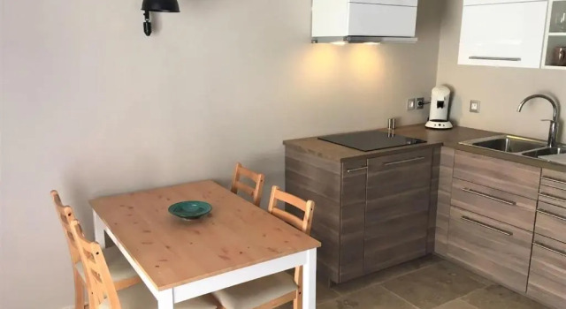 Coquet 2 pièces au calme avec piscine (2/4 pers), Đặt Khách sạn Fontvieille Alpilles