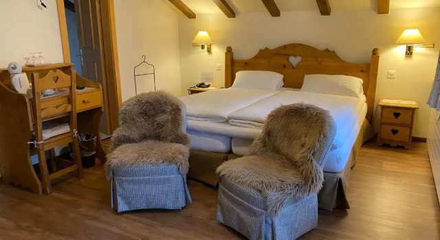 Полулюкс Hotel Romantica