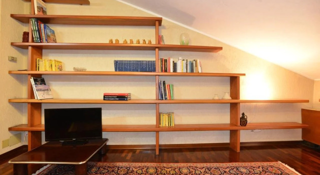 Loft Rembrandt, Забронировать Отель Кальяри Южная Сардиния, рядом с Базилика Св. Сатурнино