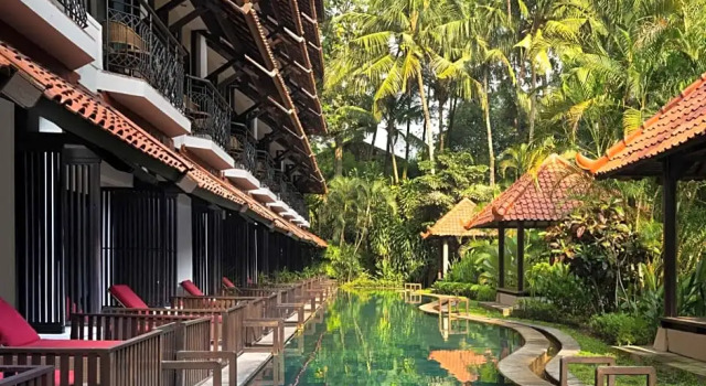 Номер Standard с балконом Mustika Yogyakarta Resort and Spa