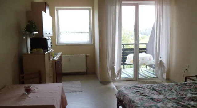 Ferienwohnung Mostecky, Rezervați Hotel Ferlach 