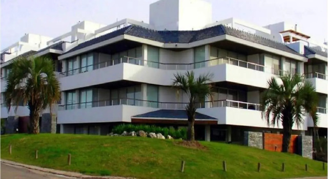 Esturion de Montoya - La Barra - Punta del Este - 4 pasajeros, Prenota Hotel Hotel a Maldonado con piscina, Piscina