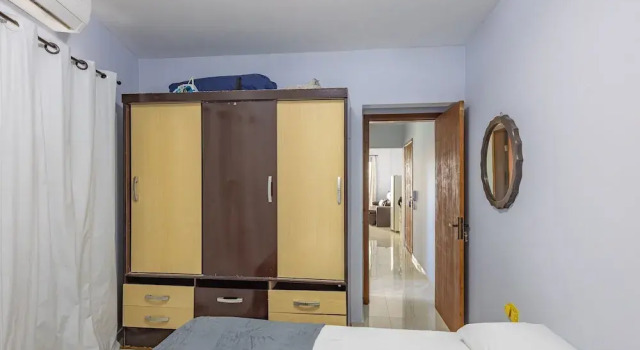 Апартаменты Beachfront Apartment in BC Great Location Eit302