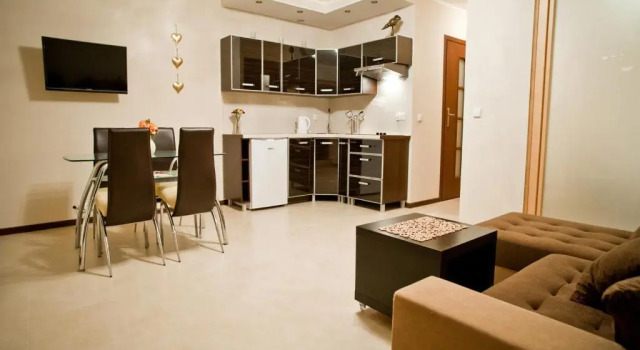 Apartamenty Toporowa Cyrhla, Boek Appartement Hotels in Klein-Polen met parkeren, Parkeren