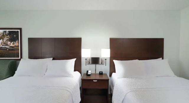 Четырёхместный номер Standard с красивым видом из окна Hampton Inn & Suites Nashville Franklin