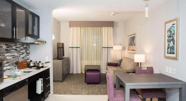 Четырёхместный люкс Homewood Suites By Hilton Allentown Bethlehem Center Valley