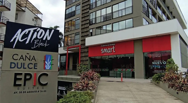 Epic Suite 312 Twin Fam Deluxe Aeropuerto, Book Hotel Hotels in Risaralda with Parking, Parking