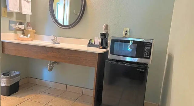 Номер Standard Lamp Liter Inn Visalia, an Ascend Collection Hotel