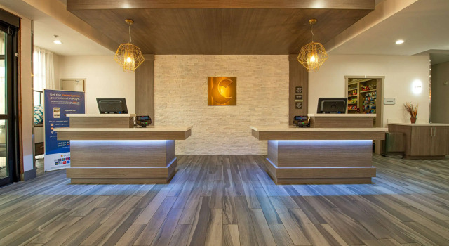 Comfort Suites Oil Center