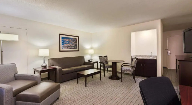 Люкс Holiday Inn Knoxville West- Cedar Bluff Rd by IHG