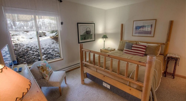 Whispering Wood 3 Bedroom Home by RedAwning