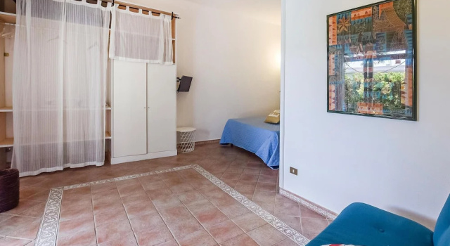 Stunning Home in Sant'angelo With Wifi and 2 Bedrooms