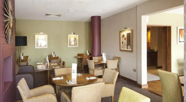 Номер Standard Premier Inn Southampton West Quay
