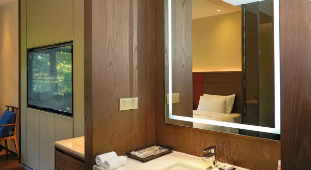 Двухместный номер Superior Ziyue Minghu Hotel