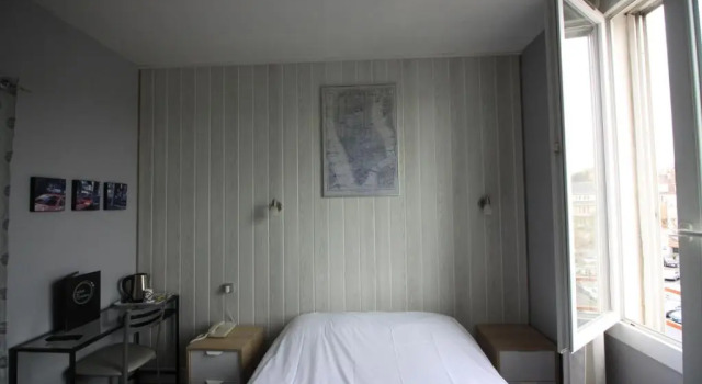 Одноместный номер Standard Hotel De lUnivers