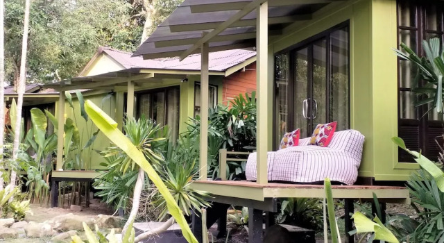 Одноместный коттедж с балконом Baan Bua Cottage