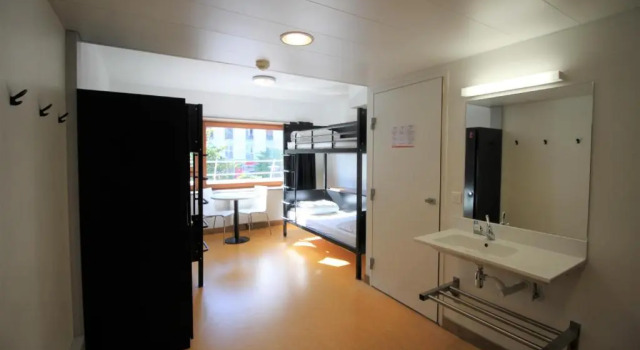 Кровать в общем номере (мужской номер) Auberge de Jeunesse HI Paris Yves Robert