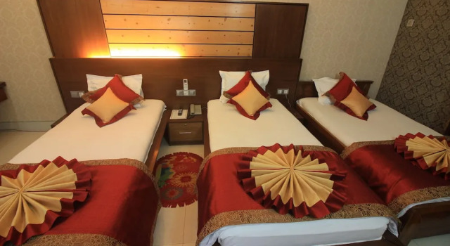 Семейный люкс c 1 комнатой с видом на город Tiger Garden Int Hotel Khulna