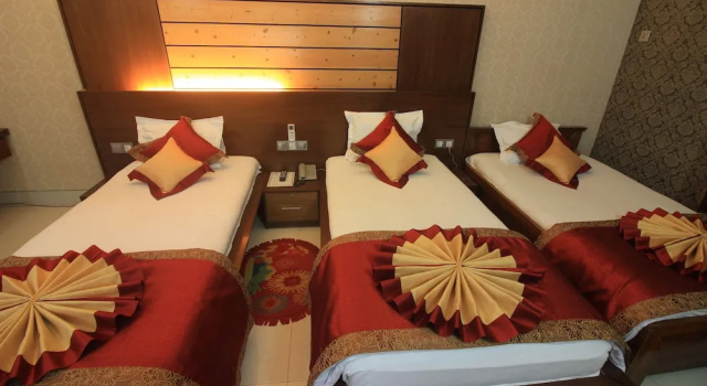 Семейный люкс c 1 комнатой с видом на город Tiger Garden Int Hotel Khulna