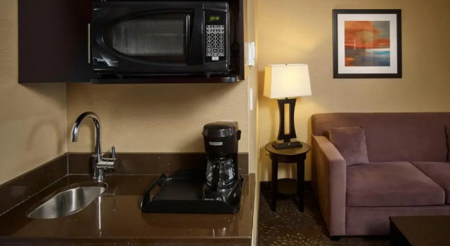 Люкс Holiday Inn Express & Suites Timmins by IHG