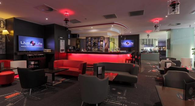 Mercure Strasbourg Palais des Congres, Забронировать Отель Отели Страсбурга с бассейном, рядом с Place du Marché Gayot, Бассейн