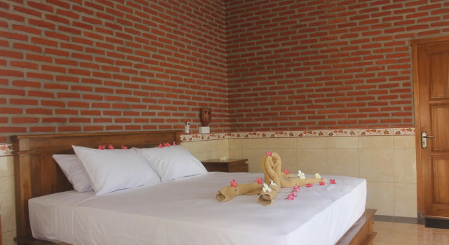 Eliska Sari Bungalows Sumberkima, Забронировать Отель Отели провинции Бали с завтраком, Завтраки