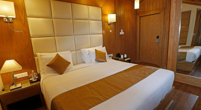 Clarks Inn Srinagar