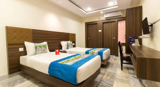 Двухместный номер Standard FabHotel Srujana Stay Inn