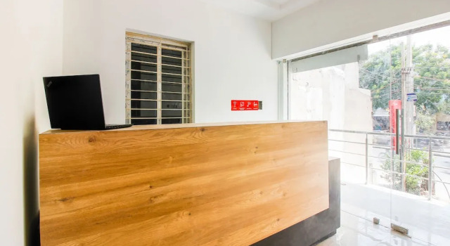 Oyo 36267 Aaditya Grand, Rezerwuj Hotel Hajdarabad 