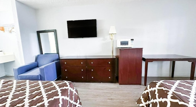 Номер Standard Happy extended stay inn by BestAcco