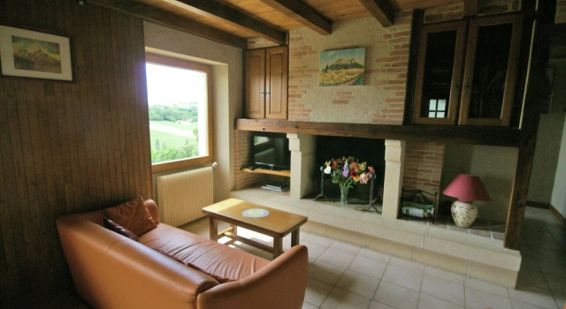 Atmospheric Holiday Home With Private Swimming Pool and Covered Terrace, Buchen Sie Hotel Saint-Paul-Flaugnac Languedoc-Roussillon