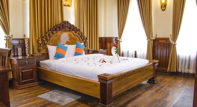 Puok hotel & Resort, Book Ferieresort Hoteller i Puok med pool, Swimmingpool