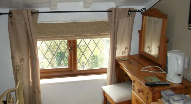 Holly Tree Cottage, Varaa Lomakoti Mökit kohteessa Merseyside, Mökki