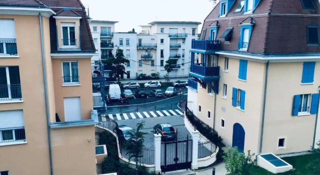 Апартаменты Apartment in Paris Suburb, 15 minutes to center.