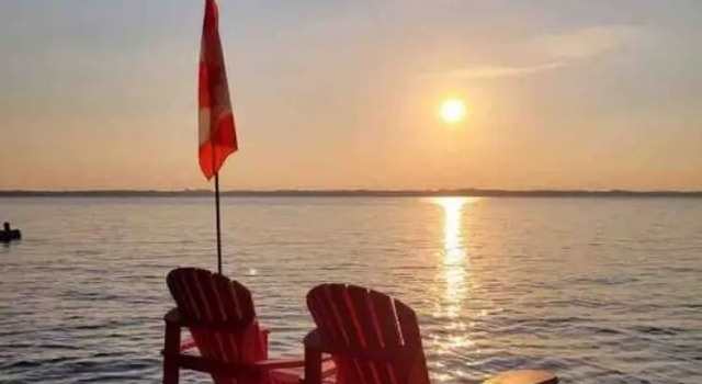 Апартаменты Rustic Pines Waterfront Cottage *CLEAR WATER*