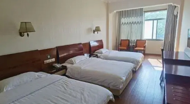 lujiang binghe hotel, Rezervovat Hotel Hotely v Che-fej s parkováním, Parkování