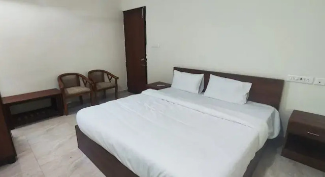 Номер Classic Stayz Inn T.Nagar