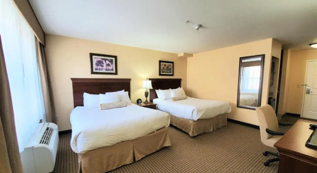 Четырёхместный номер Standard Jefferson Street Inn