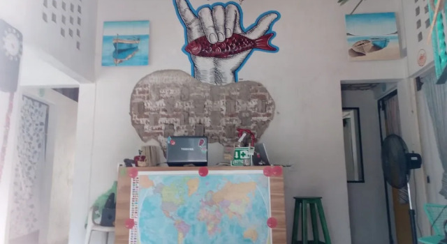 Shaka Surf House - Hostel