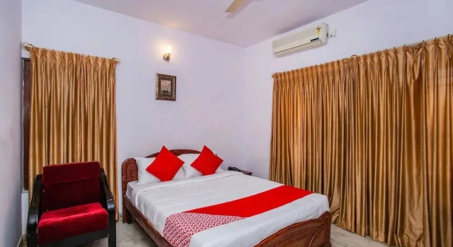 Uv Comforts By OYO Rooms, Забронировать Отель Отели штата Карнатаки с парковкой, Парковка