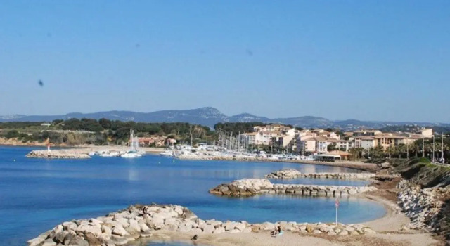 Appartement Six-Fours-les-Plages, 2 pièces, 4 personnes - FR-1-316-16, Забронировать Апартаменты/квартира Отели Сис-Фур-Ле-Плаж с парковкой, Парковка