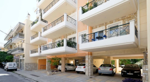 Brand new family apartment in Athens/dafni,100m from metro station, sleeps 4, Забронировать Апартаменты/квартира Афины Острова Саронического залива - Аттика, рядом с Айос Дмитриос