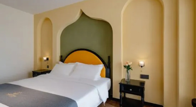 Люкс Dali Yixinyuan Hot Spring Homestay (Xiashankou Branch)