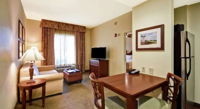 Семейный номер Standard Homewood Suites by Hilton Charleston Airport/Convention Center