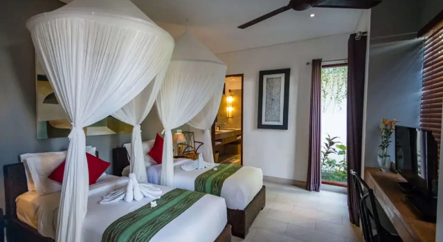 Luxury 6 Bedroom Villa With Private Pool, Bali Villa 2040