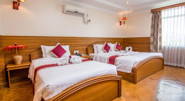 Suite Ayarwaddy River View Hotel