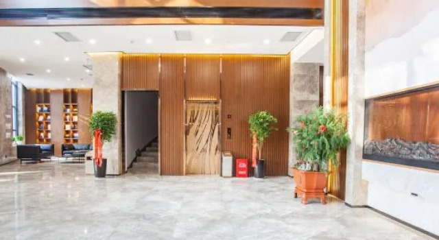 Wutong Hotel (Yingbin Road, Wanda Plaza, Huiji, Zhengzhou), Rezervovat Hotel Čeng-čou Henan