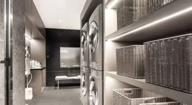 Beijing International Exhibition Center Guangximen Subway Station Light  Hotel
