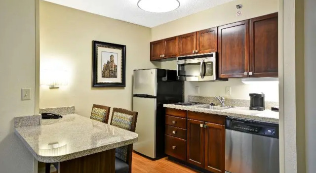 Люкс с 2 комнатами с балконом Homewood Suites Durham-Chapel Hill I-40